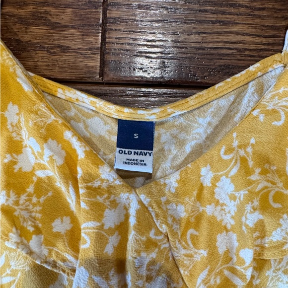 Old Navy Ruffle Tank - Picture 2 of 2